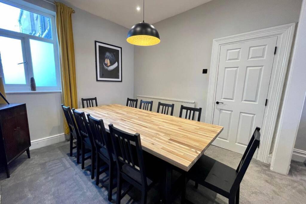 Large House Near Victoria Park For Groups, 10 Mins Bus To City Centre Cardiff Exteriér fotografie