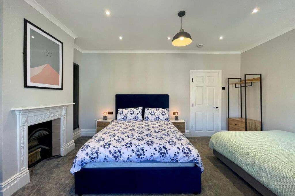 Large House Near Victoria Park For Groups, 10 Mins Bus To City Centre Cardiff Exteriér fotografie
